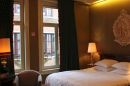 Hotel Diamonds and Pearls