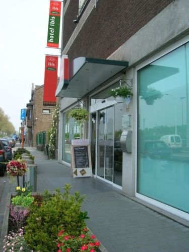 Hotel Ibis Mons Centre Gare