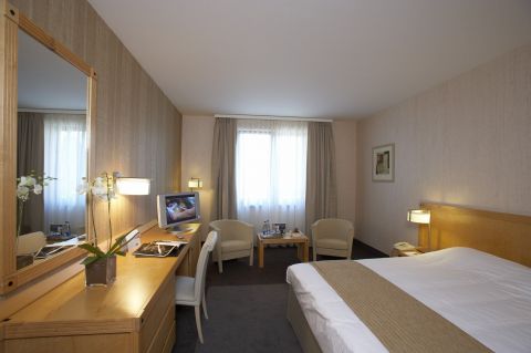 Holiday Inn Hasselt Holiday Inn Hasselt