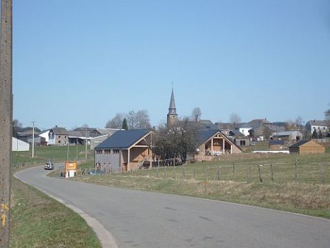 Bed-en-Breakfast-in-Belgie.nl | Bed & Breakfast Willow Springs ligt in het mooie natuurpark Deux Ourthes. Breng eens een bezoekje aan de historische plaats Bastogne of bezoek het toeristische La Roche en Ardennes. | Cherain | Bed & Breakfast | Luxemburg