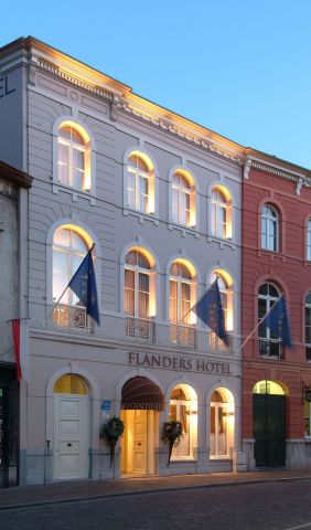 Flanders Hotel