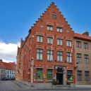 Vooraanzicht, hotel