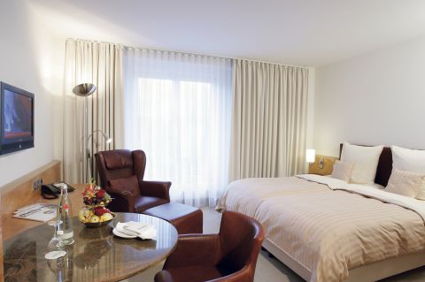 Lindner Hotel Airport