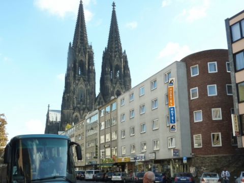 Hotel A&o Koln Dom (hbf) in A&o Koln Dom (hbf) lasteminute boeken