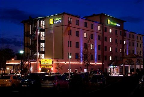 Lees meer... : Holiday Inn Express Cologne Troisdorf