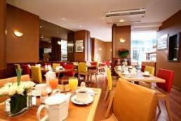 Holiday Inn Garden Court Paris Auteuil