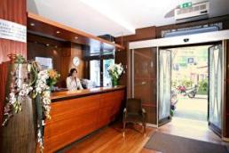 Holiday Inn Garden Court Paris Auteuil