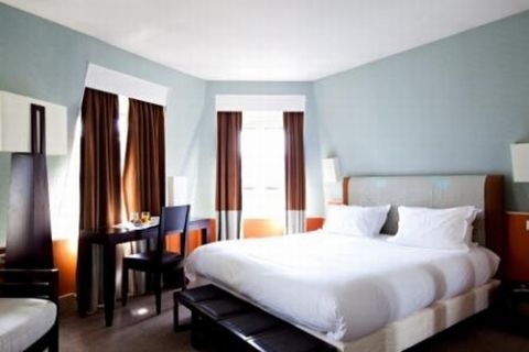 Emeraude Hotel Plaza Etoile