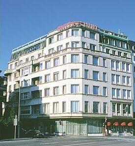 GRAND HOTEL CRAVAT