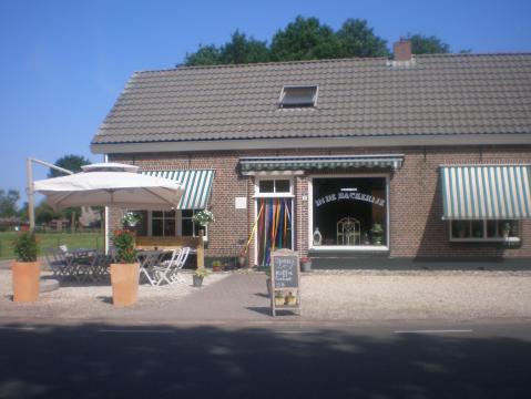 Bed-en-Breakfast-in-Nederland.nl | In het plaatsje Reestdal in Drenthe vind je B&B In de Backerije. Deze Bed and Breakfast ligt in een landelijke omgeving waar je kunt genieten van een vakantie vol rust en plezier. | Zuidwolde | Bed & Breakfast | Drenthe
