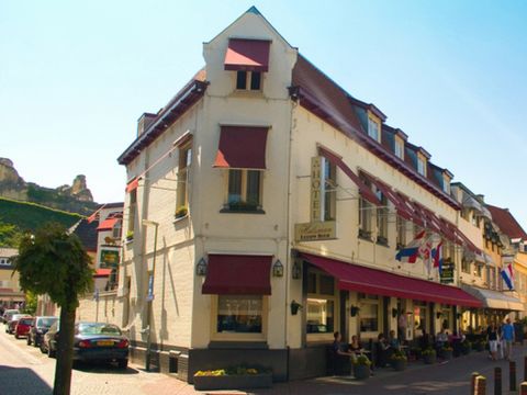 Hotel-043-Maastricht.nl | Hotel Hulsman ligt in het rustige deel van het centrum van Valkenburg. Alle attracties en bezienswaardigheden bevinden zich op loopafstand van dit comfortabele 3-sterrenhotel. | Valkenburg | 043 | Limburg