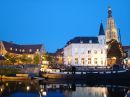 Haven bij avond