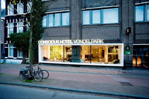 Hotel-020-Amsterdam.nl | Het Conscious Hotel Vondelpark ligt in hartje Amsterdam nabij het Vondelpark en het bekende Rijksmuseum. Geniet van een heerlijk weekend in dit designhotel in de bruisende stad Amsterdam. | Amsterdam | 020 | Noord-Holland