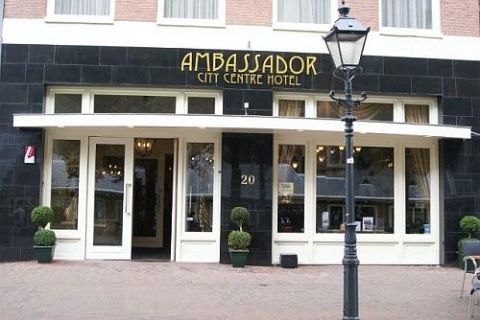 Hotel-020-Amsterdam.nl | Ambassador City Centre Hotel ligt in het hart van het historische Haarlem. Dit gastvrije 3-sterrenhotel ligt tegenover de Sint-Bavokerk met daaromheen vele cafés, restaurants en terrassen. | Haarlem | 023 | Noord-Holland