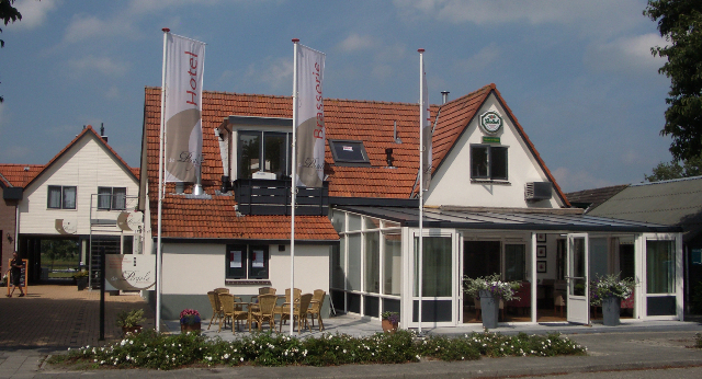 Hotel Brasserie De Pergola in Giethoorn