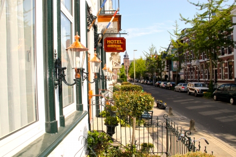 Hotel-030-Utrecht.nl | Hotel Oorsprongpark is een pittoresk hotel vlak bij het centrum van Utrecht. Het ligt in een rustige omgeving, maar toch op loopafstand van winkelstraten en cafés. De ideale uitvalsbasis tijdens een stedentrip! | Utrecht | 030 | Utr