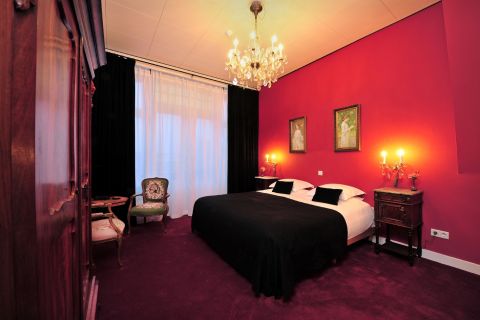 Hotel Bed By The Sea