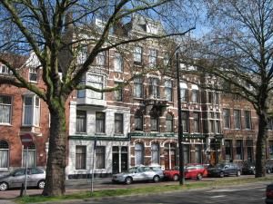 Hotel-010-Rotterdam.nl | Het 3-sterren Hotel van Walsum is ideaal gelegen aan de rand van de binnenstad van metropool Rotterdam. Op korte afstand vindt u het museumdistrict, de Euromast en de Koopgoot. | Rotterdam | 010 | Zuid-Holland