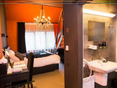 Hotel Moon
