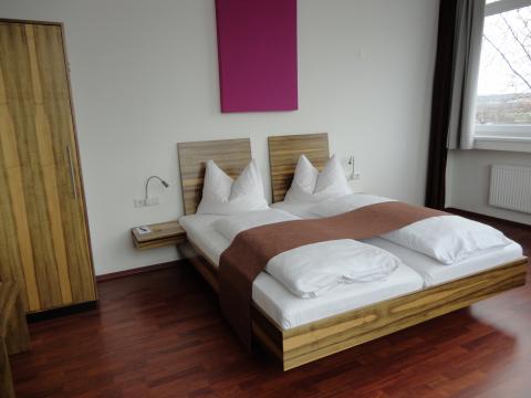 Hotel AMH Airport-Messe-Hotel