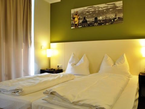 Hotel Dolomit