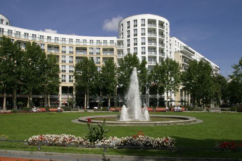 Ramada Plaza Berlin City Centre Hotel Suites