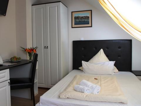Hotel Am Schloss Biebrich