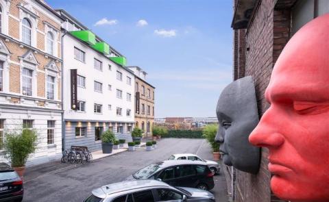The New Yorker Hotel