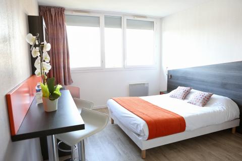 Hotel Adonis Paris Sud