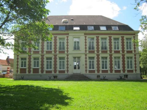 Chateau de Moulin le Comte Chateau de Moulin le Comte