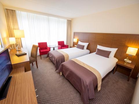 DAGAANBIEDING - Een hotelkamer welke voorziet in uw wensen en daarmee zorgt voor een aangenaam verblijf. (met 45 % korting, nu € 69.00 Per kamer per nacht)
